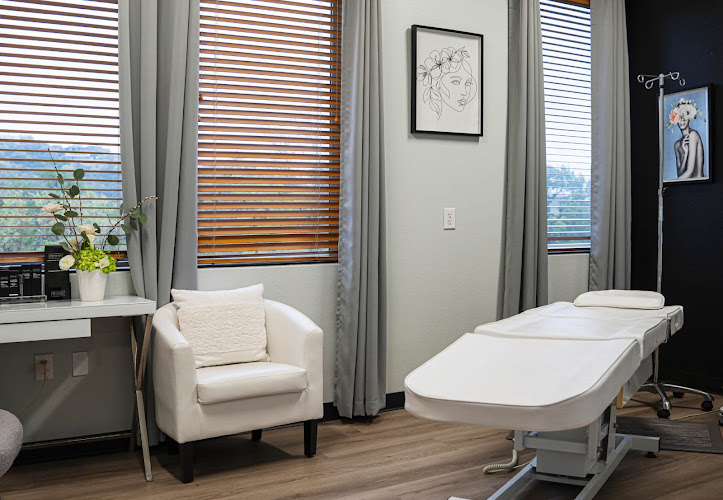 Austin Regenerative Therapy - Dr. Khanh T. Nguyen