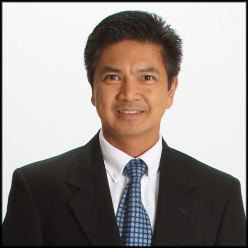 Dr. Gil Mejia