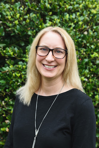 Gretchen Reis, MD
